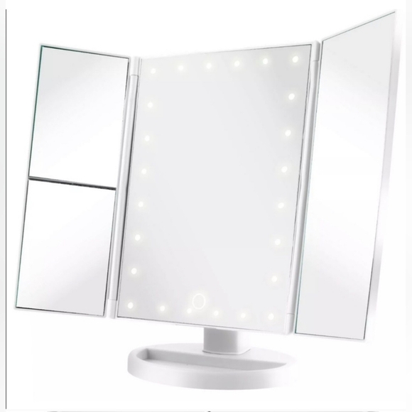 Vivitar simply beautiful cordless Tri-Fold LED Vanity Mirror - Picture 1 of 4